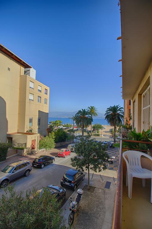 Apartmán F3 Place Miot Ajaccio  Exteriér fotografie