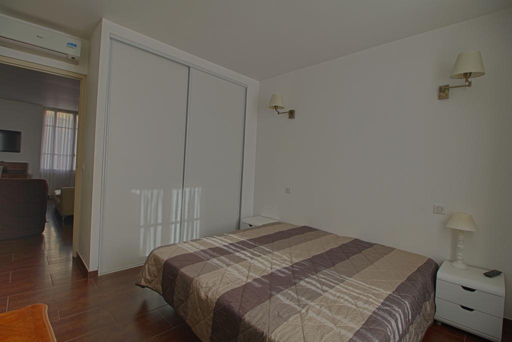 Apartmán F3 Place Miot Ajaccio  Exteriér fotografie